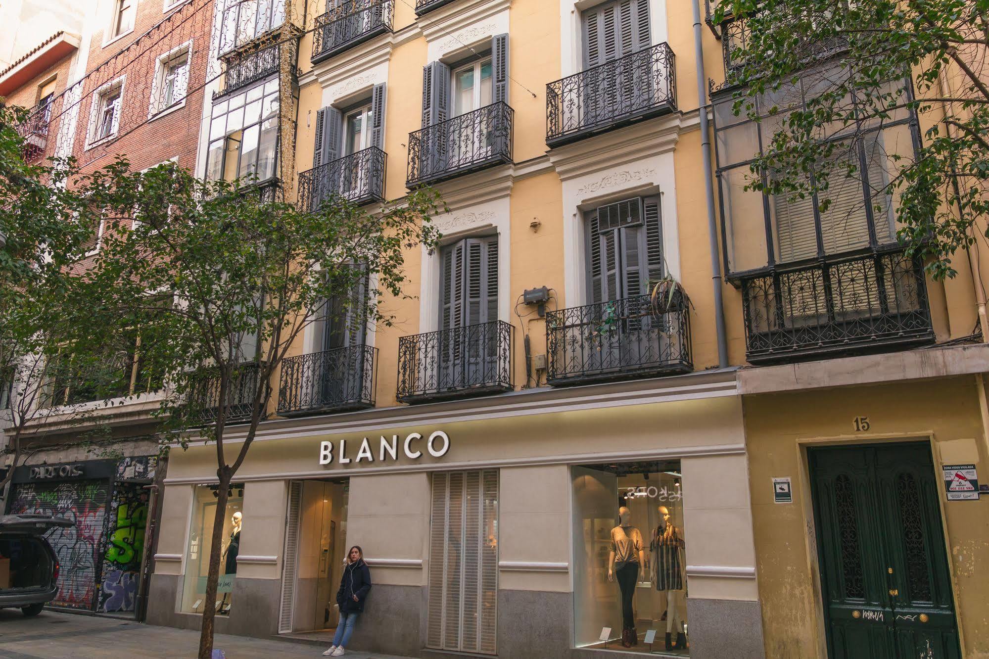 Fuencarral Apartment Madrid Bagian luar foto