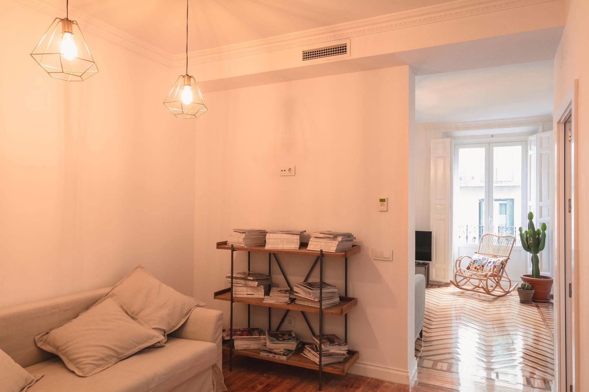 Fuencarral Apartment Madrid Bagian luar foto