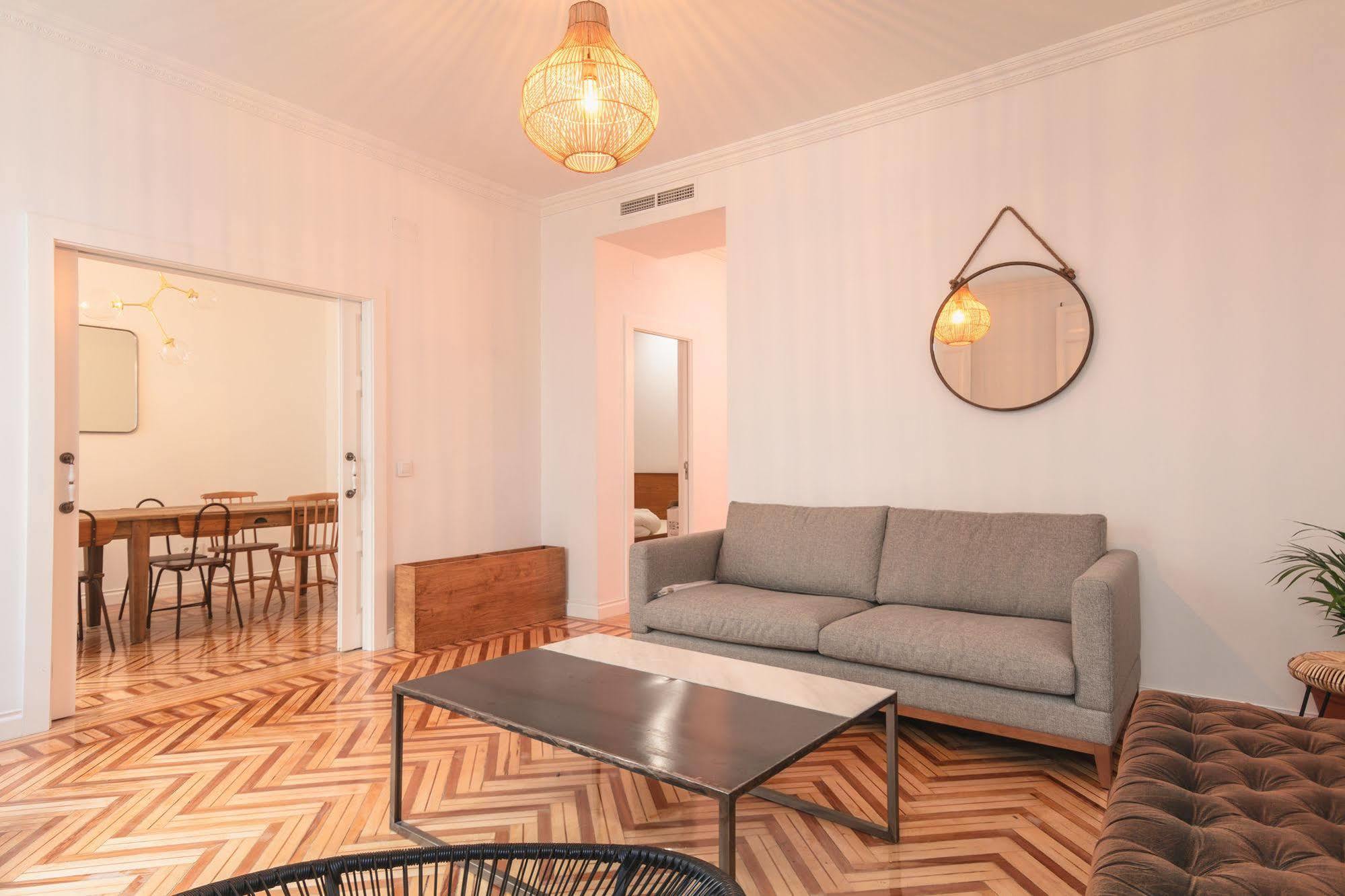 Fuencarral Apartment Madrid Bagian luar foto