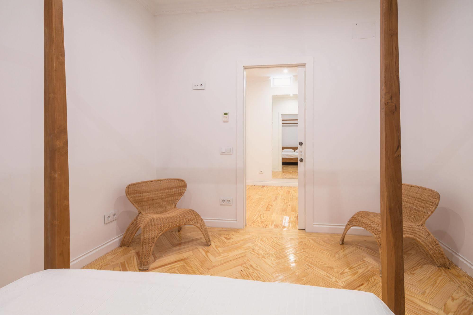 Fuencarral Apartment Madrid Bagian luar foto
