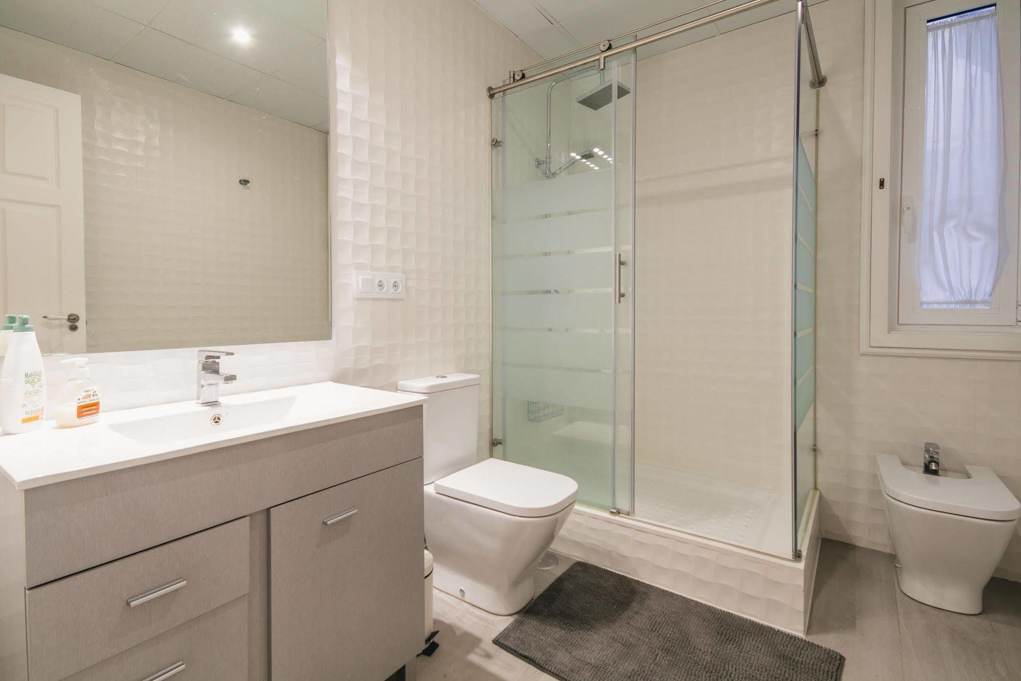 Fuencarral Apartment Madrid Bagian luar foto