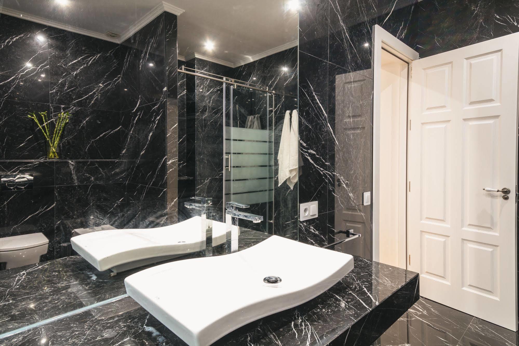 Fuencarral Apartment Madrid Bagian luar foto